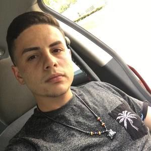 Meet your Posher, Esteban